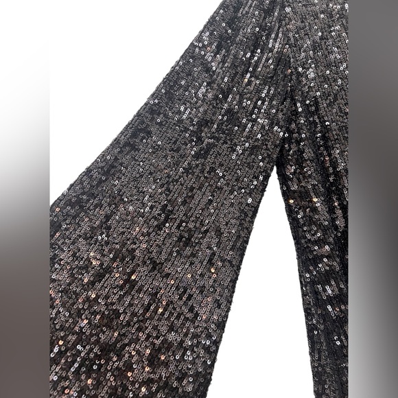 Gianni Bini Black Long Sleeve Sequin Mini Dress Bell Sleeve Size M - Picture 4 of 13